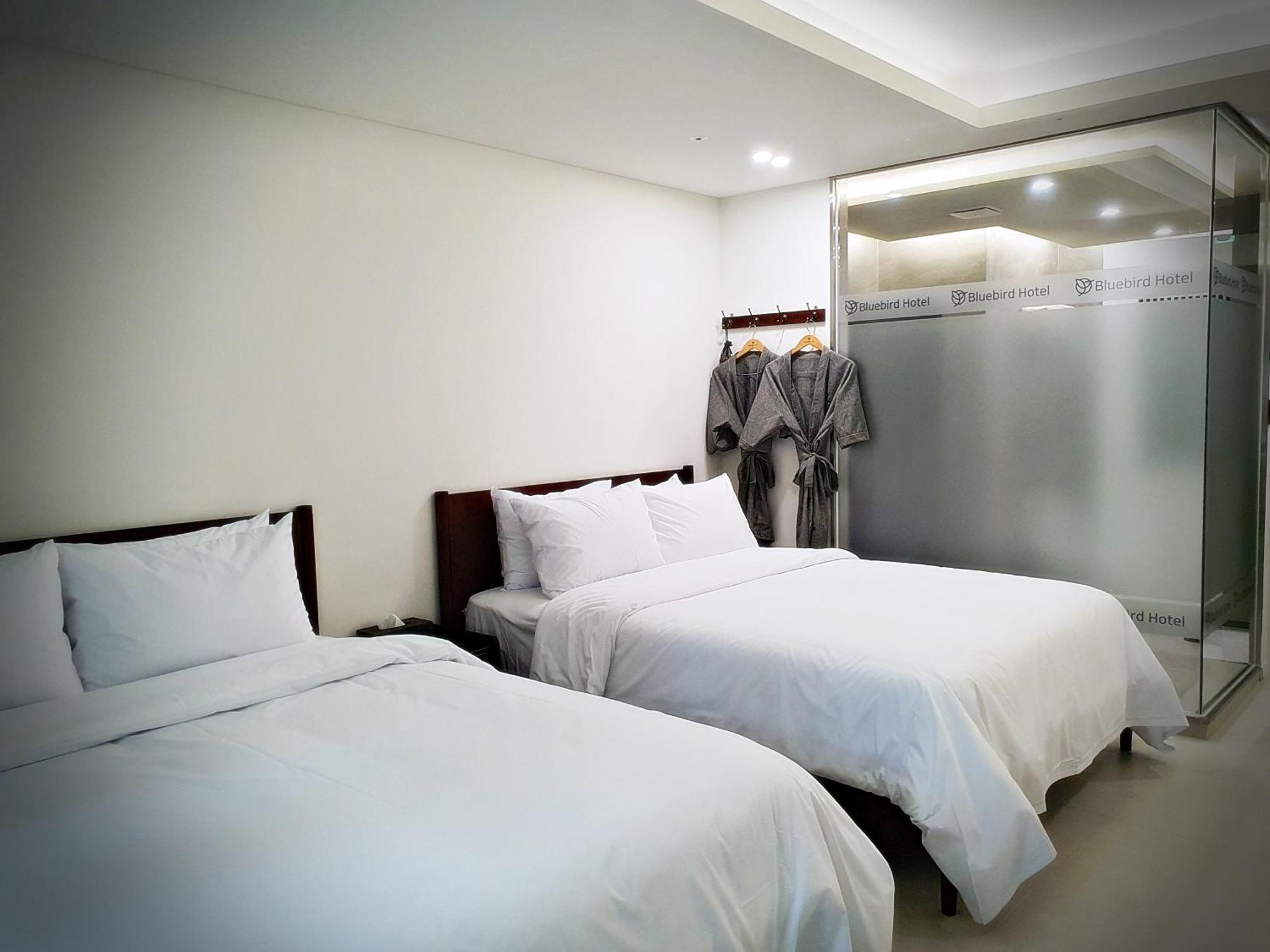 Bluebird Hotel Inchon Exterior foto