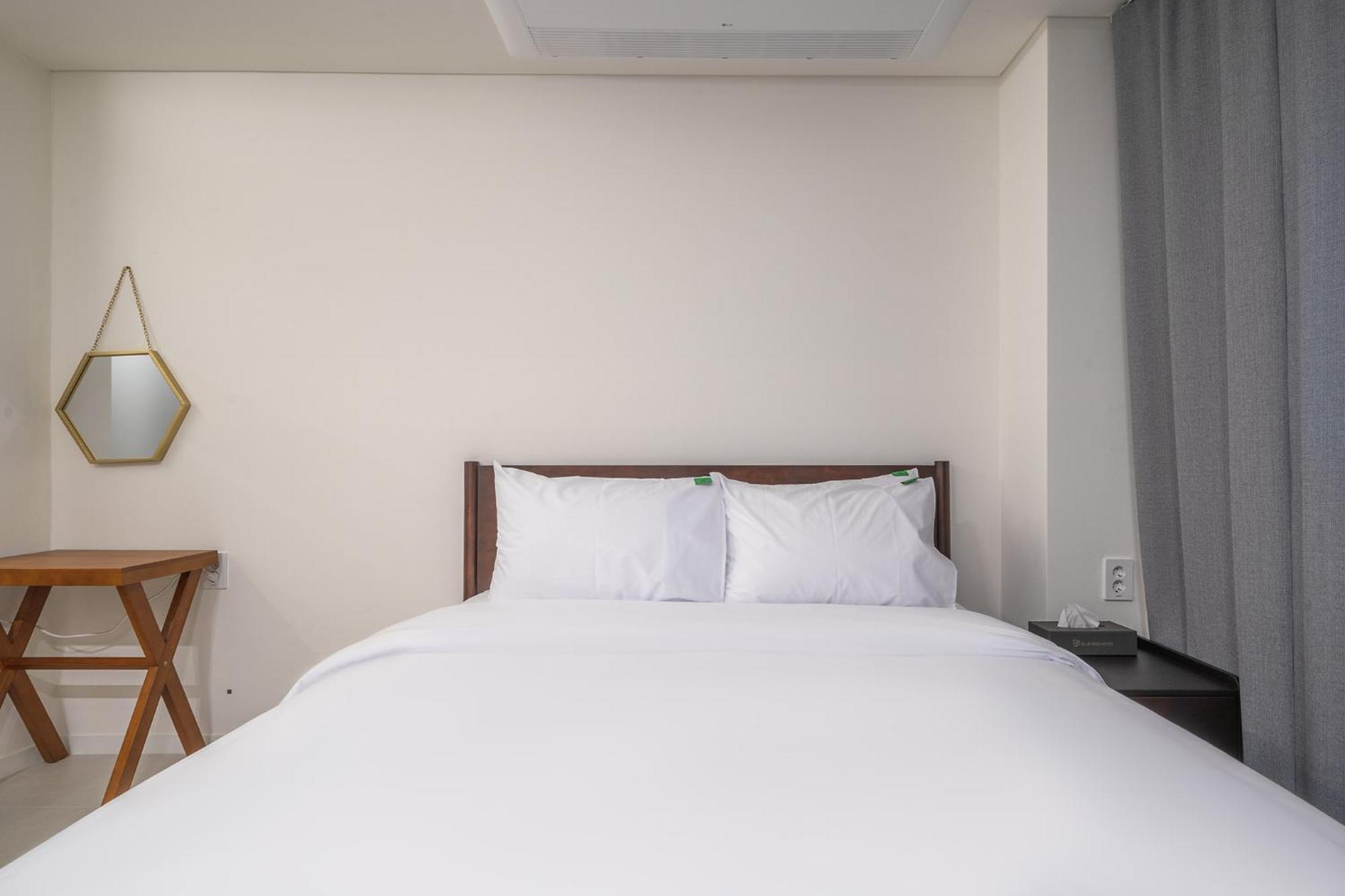 Bluebird Hotel Inchon Exterior foto